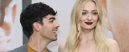 Joe Jonas y Sophie Turner Joe Jonas y Sophie Turner