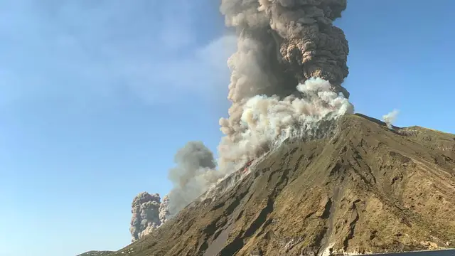 La actividad del volcán de la isla de Strómboli
