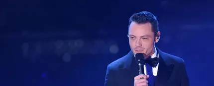 Tiziano Ferro durante un concierto Tiziano Ferro durante un concierto