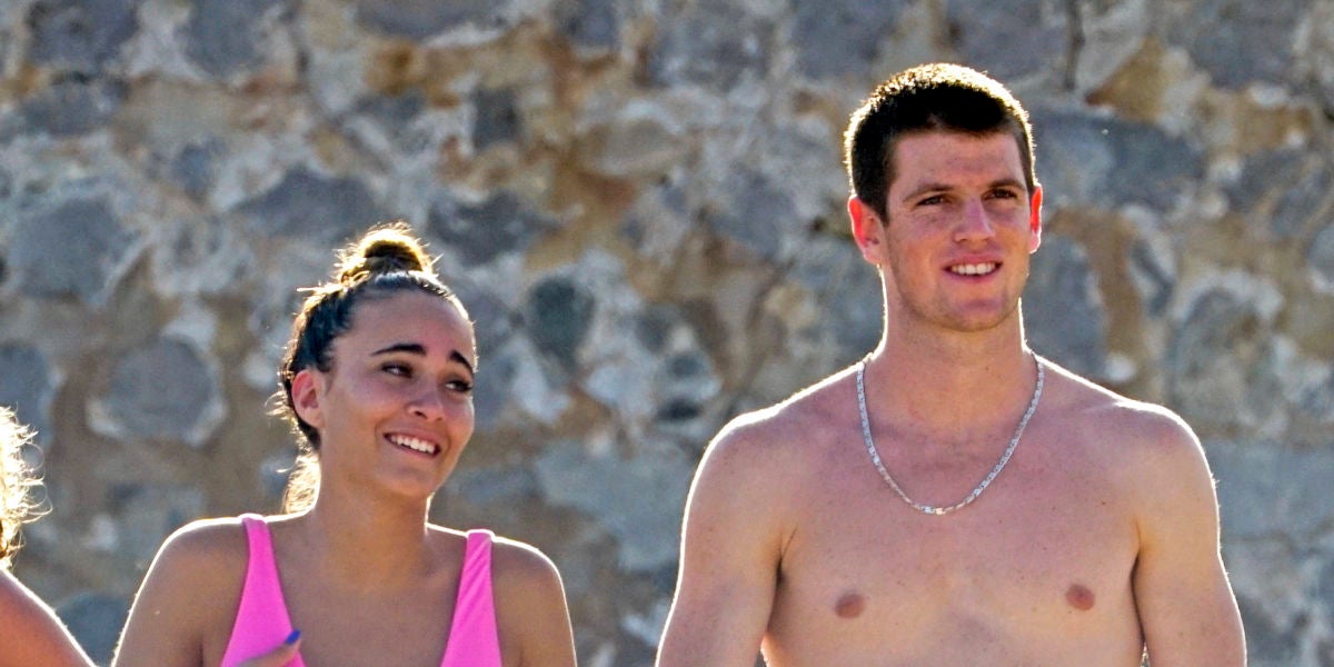 Aitana y Miguel Bernardeau en Ibiza