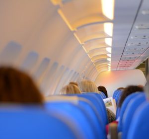 Pasajeros en un avión Pasajeros en un avión