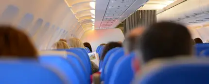 Pasajeros en un avión Pasajeros en un avión