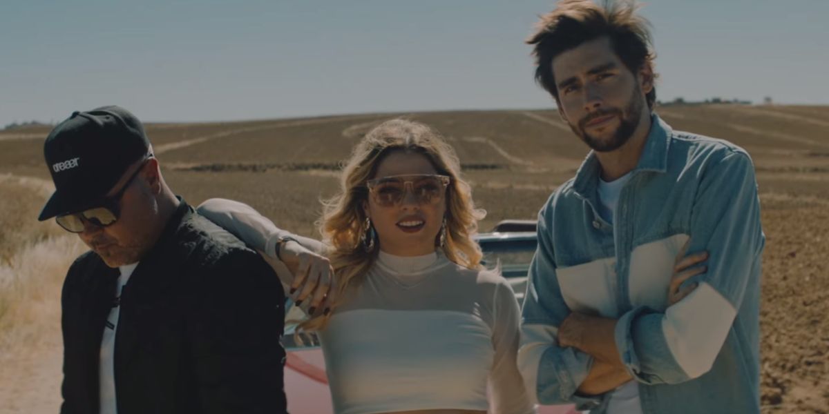 Juan Magán, Marielle Hazlo y Álvaro Soler en el vídeo de 'Sobrenatural'