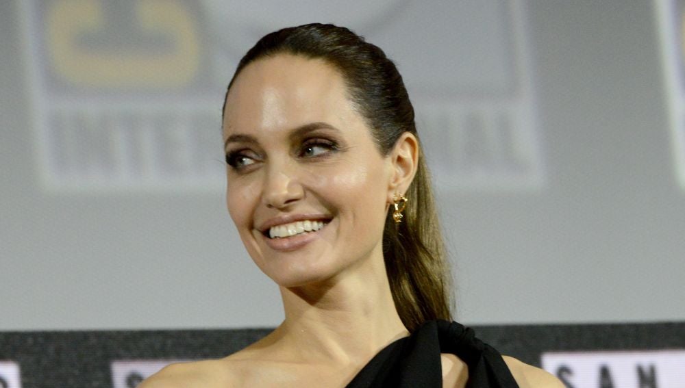 Angelina Jolie en la Comic Con 2019 presentando 'Los Eternos'