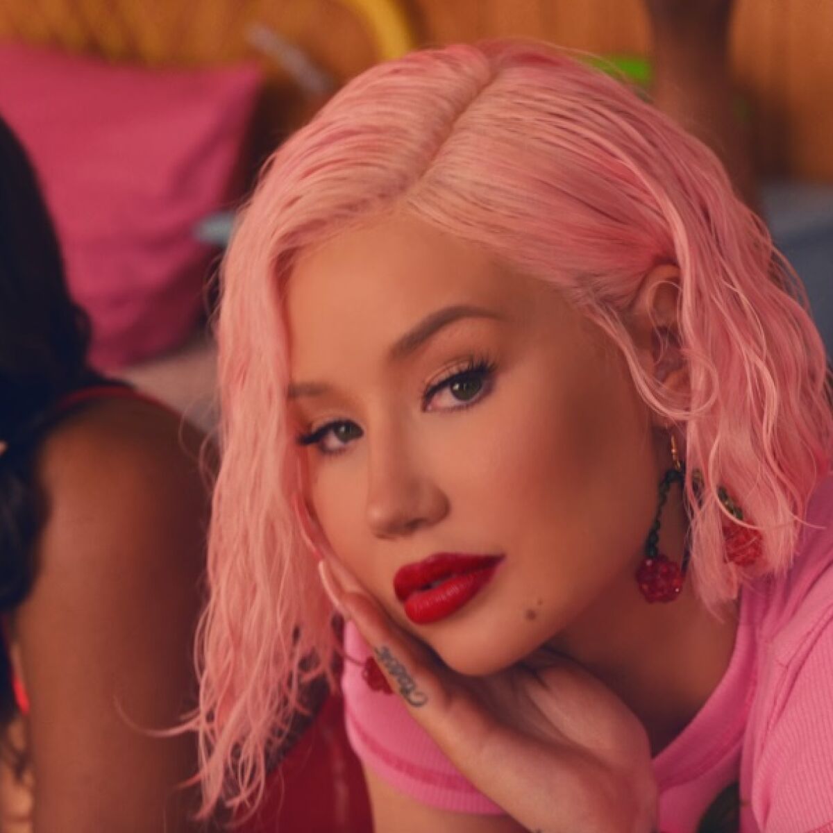 Iggy Azalea y Kash Doll amigas de instituto en el video de F ck It Up Europa FM