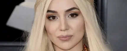 Ava Max en la gala de los Grammy 2018 Ava Max en la gala de los Grammy 2018