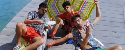 Locoplaya en el vídeo de 'Esa carita que me llevas' Locoplaya en el vídeo de 'Esa carita que me llevas'