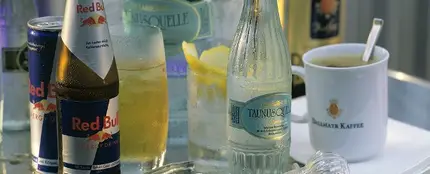 Red Bull tendrá que indemnizar a los clientes que creyeron que loa bebida "daba alas" Red Bull tendrá que indemnizar a los clientes que creyeron que loa bebida "daba alas"