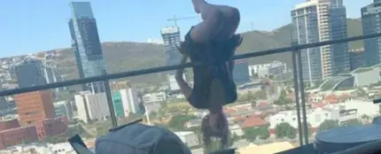 Alexa Terrazas haciendo yoga Alexa Terrazas haciendo yoga