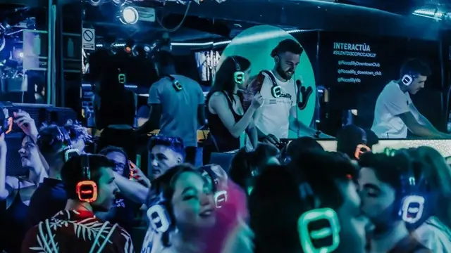 La discoteca silenciosa 'Picadilly' de Valencia