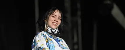 Billie Eilish durante un concierto Billie Eilish durante un concierto