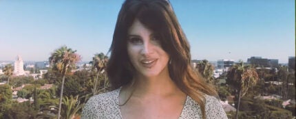 Lana del Rey en el v&iacute;deo de 'Doin' Time'