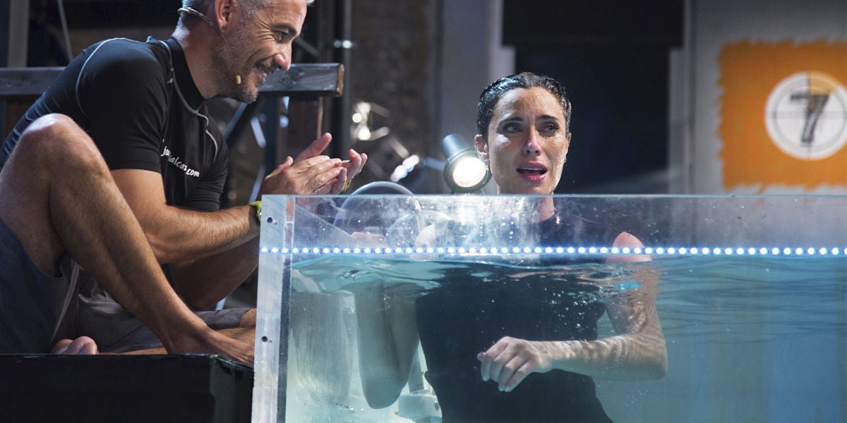 Pilar Rubio bate el récord de la apnea, el reto más extremo de 'El Hormiguero 3.0', superando los 4 minutos sin respirar bajo el agua