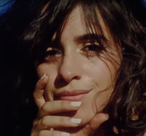 Camila Cabello en el vídeo de 'What Do I Know About Love?' Camila Cabello en el vídeo de 'What Do I Know About Love?'