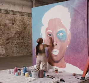 Halsey en el vídeo de 'Graveyard' Halsey en el vídeo de 'Graveyard'