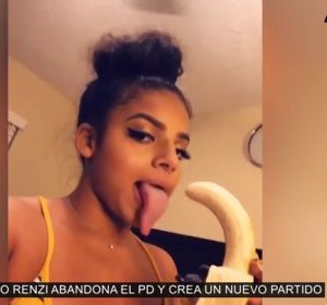 Una influencer gana hasta 100.000 euros al año por lamer objetos Una influencer gana hasta 100.000 euros al año por lamer objetos
