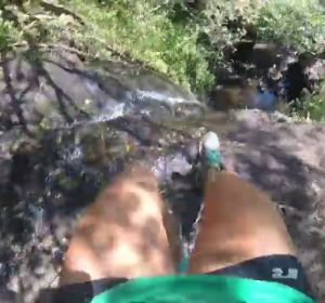 La terrible agonía de Heather Friesen tras caer desde una cascada de 15 metros en Hawái La terrible agonía de Heather Friesen tras caer desde una cascada de 15 metros en Hawái