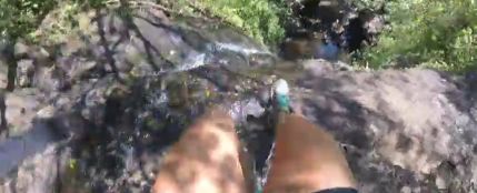 La terrible agonía de Heather Friesen tras caer desde una cascada de 15 metros en Hawái