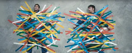 Estopa en el vídeo de 'Atrapado' Estopa en el vídeo de 'Atrapado'