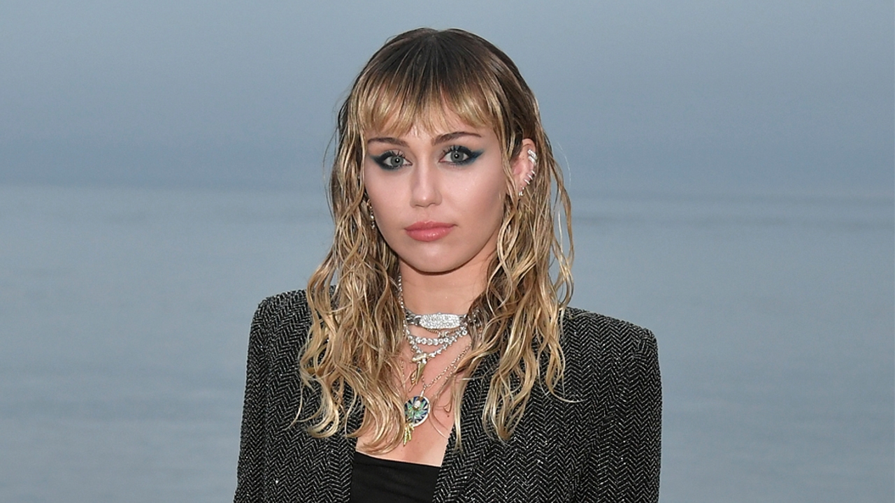 Miley Cyrus Lesbian Strapon Porn - Miley Cyrus: la chica Disney que se declarÃ³ en rebeldÃ­a | Europa FM
