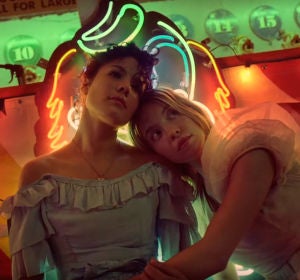 Halsey y Sydney Sweeney en el vídeo de ‘Graveyard’ Halsey y Sydney Sweeney en el vídeo de ‘Graveyard’