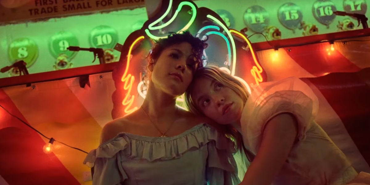 Halsey y Sydney Sweeney en el vídeo de ‘Graveyard’