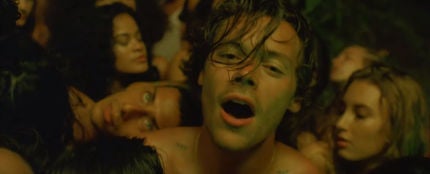 Harry Styles en el v&iacute;deo de 'Lights Up'