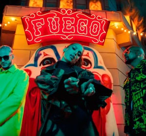 DJ Snake, Sean Paul y Anitta se unen en el ardiente víde de 'Fuego' DJ Snake, Sean Paul y Anitta se unen en el ardiente víde de 'Fuego'