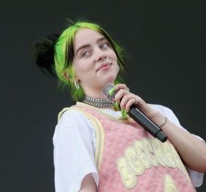 Billie Eilish durante uno de sus conciertos. Billie Eilish durante uno de sus conciertos.