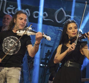 Pilar Rubio y Mägo de Oz interpretan 'Fiesta pagana' en directo en 'El Hormiguero 3.0' Pilar Rubio y Mägo de Oz interpretan 'Fiesta pagana' en directo en 'El Hormiguero 3.0'