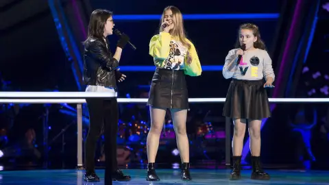 Julia Gonçalves, María Fernández y Sofía Esteban cantan ‘Me & Mr. Jones’ en las Batallas de ‘La Voz Kids’ Julia Gonçalves, María Fernández y Sofía Esteban cantan ‘Me & Mr. Jones’ en las Batallas de ‘La Voz Kids’