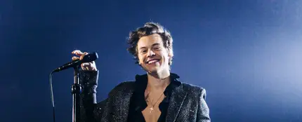 Harry Styles durante una actuación Harry Styles durante una actuación
