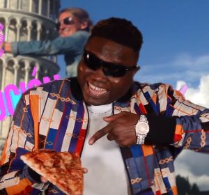 Lory Money en su nuevo vídeo 'El Black Sinpa' Lory Money en su nuevo vídeo 'El Black Sinpa'