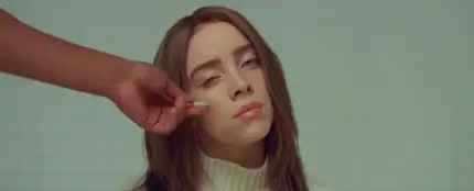 Billie Eilish en el vídeo de 'xanny' Billie Eilish en el vídeo de 'xanny'