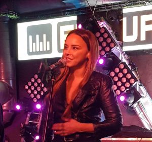 Chenoa en el acústico de Santander con Europa FM Chenoa en el acústico de Santander con Europa FM