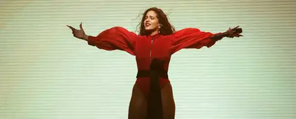 Rosalía durante el primero de sus dos conciertos en el Palau Sant Jordi de Barcelona Rosalía durante el primero de sus dos conciertos en el Palau Sant Jordi de Barcelona
