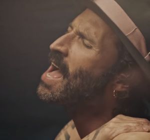 Leiva en el videoclip de 'Como Si Fueras a Morir Mañana' Leiva en el videoclip de 'Como Si Fueras a Morir Mañana'