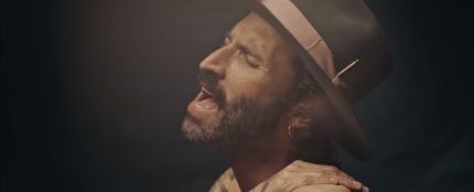 Leiva en el videoclip de 'Como Si Fueras a Morir Ma&ntilde;ana'