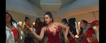 Rosalía en el vídeo 'Con Altura' Rosalía en el vídeo 'Con Altura'