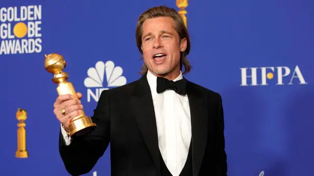 El actor Brad Pitt, tras ganar su Globo de Oro por 'Érase una vez en... Hollywood'