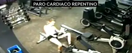 Una joven sufre un paro cardíaco mientras hacía ejercicio en el gimnasio Una joven sufre un paro cardíaco mientras hacía ejercicio en el gimnasio