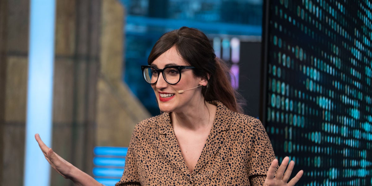 Ana Morgade sorprende a Quim Gutiérrez y Natalia Tena con el patinador más experto de internet