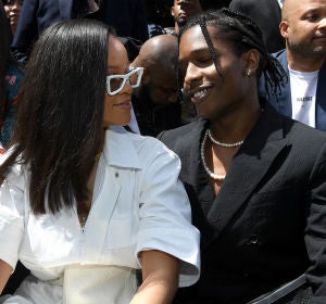 Rihanna y ASAP Rocky en la Paris Fashion Week Rihanna y ASAP Rocky en la Paris Fashion Week