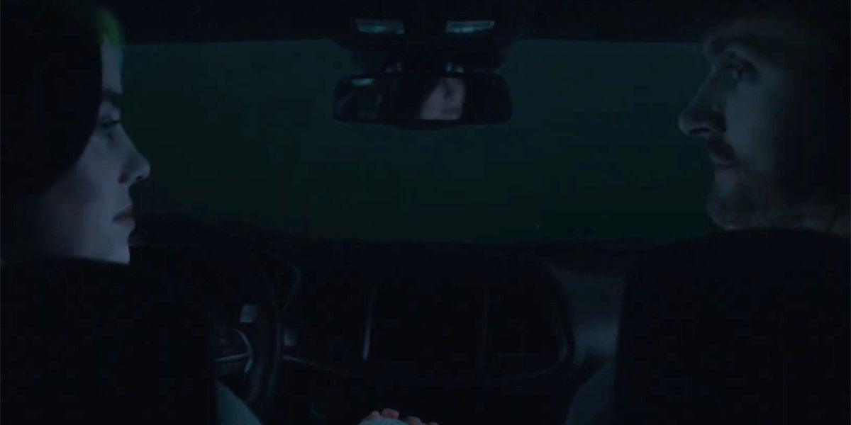 Billie Eilish y Finneas en el vídeo de 'everything i wanted'