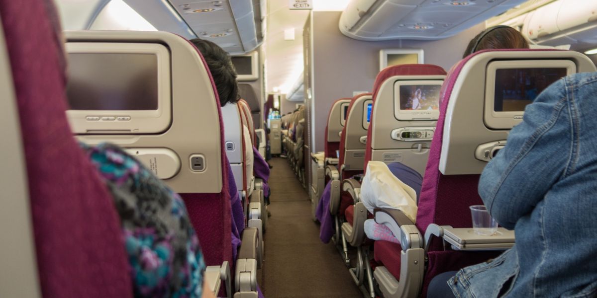 Interior de un avión