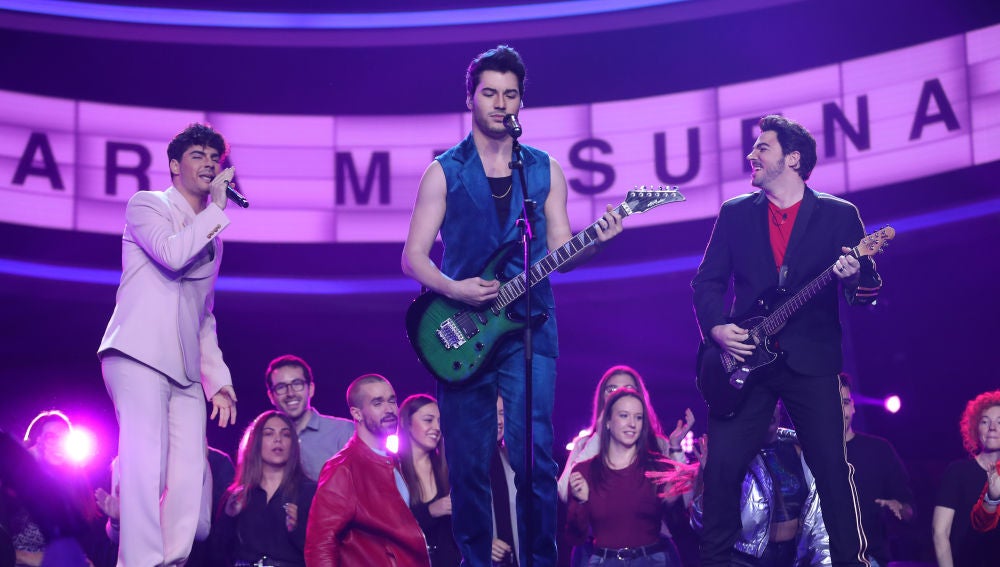 Gemeliers se convierten en los Jonas Brothers con “Sucker”