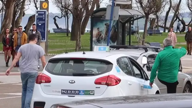 Secuencia de la pelea entre un taxista y un aficionado del Racing