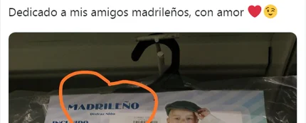 El disfraz de 'Madrid-man' que está revolucionando Twitter El disfraz de 'Madrid-man' que está revolucionando Twitter