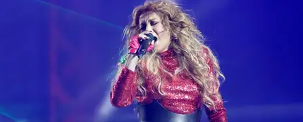 Paulina Rubio durante su actuación en la gala Paulina Rubio durante su actuación en la gala