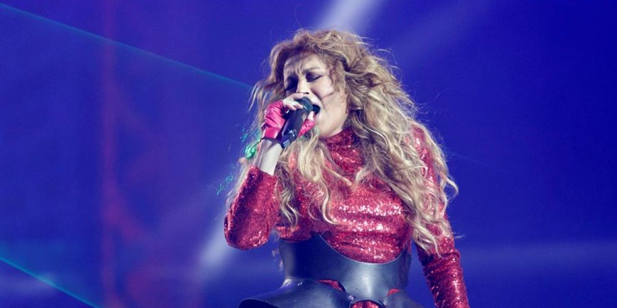 Paulina Rubio durante su actuación en la gala